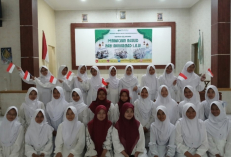 Peringatan Maulid Nabi Muhammad SAW dan HUT RI ke-81 PK Kelas Tahfidz Berasrama